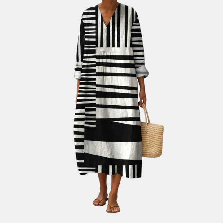 Lærke™ | Chic Graphic Dress
